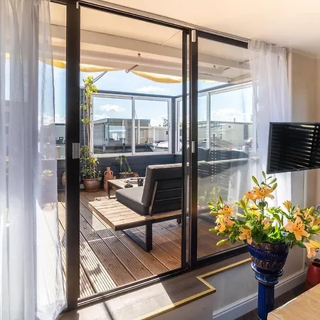 Rw-aalsmeer,waterloft Near Amsterdam And Schiphol Feriehus *