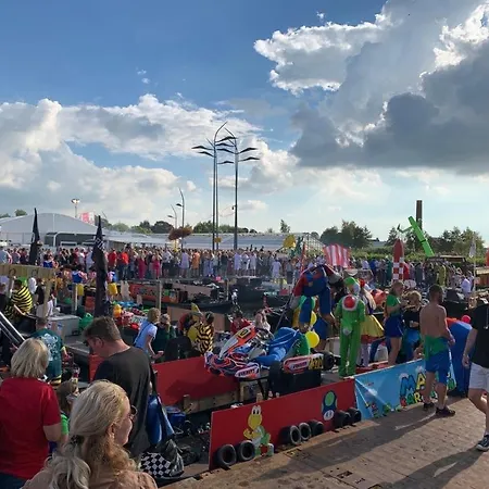 Feriehus Rw-aalsmeer,waterloft Near Amsterdam And Schiphol *