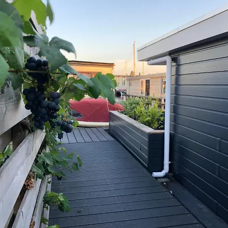 Tatil Evi Rw-aalsmeer,waterloft Near Amsterdam And Schiphol *